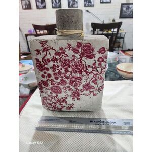 Large ceramic tea box bottle, enamel with pink flowers on a white background. H: